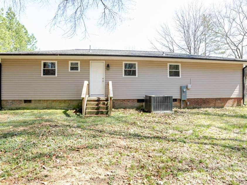 5028 NC 109 Highway, Mount Gilead, NC 27306.  MLS# CAR4403285, YatesRealty ID 4801. 