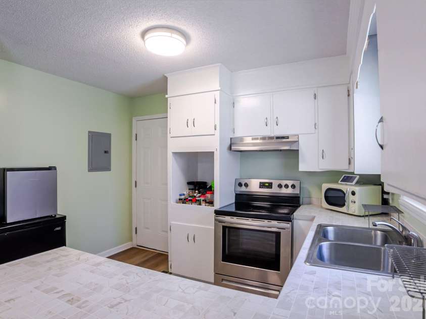 5028 NC 109 Highway, Mount Gilead, NC 27306.  MLS# CAR4403285, YatesRealty ID 4801. 
