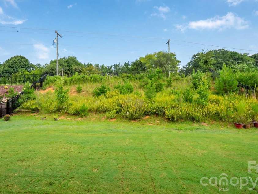 1615 Sweetmoss Loop, Denver, NC 28037.  MLS# CAR4419888, YatesRealty ID 48010. 