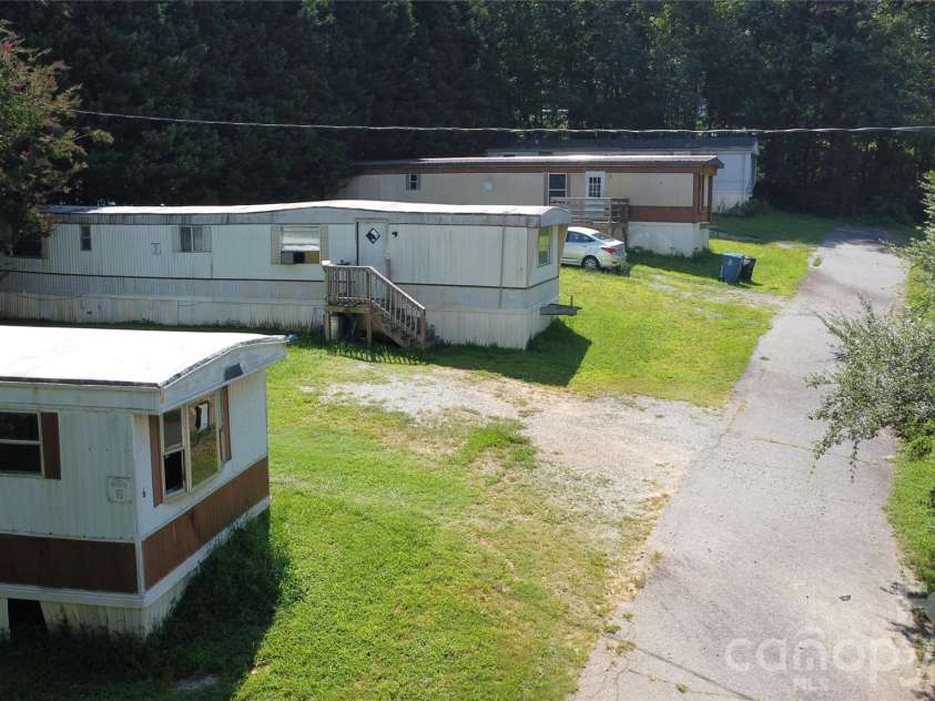 3686 Cook Road, Valdese, NC 28690.  MLS# CAR4419474, YatesRealty ID 48014. 