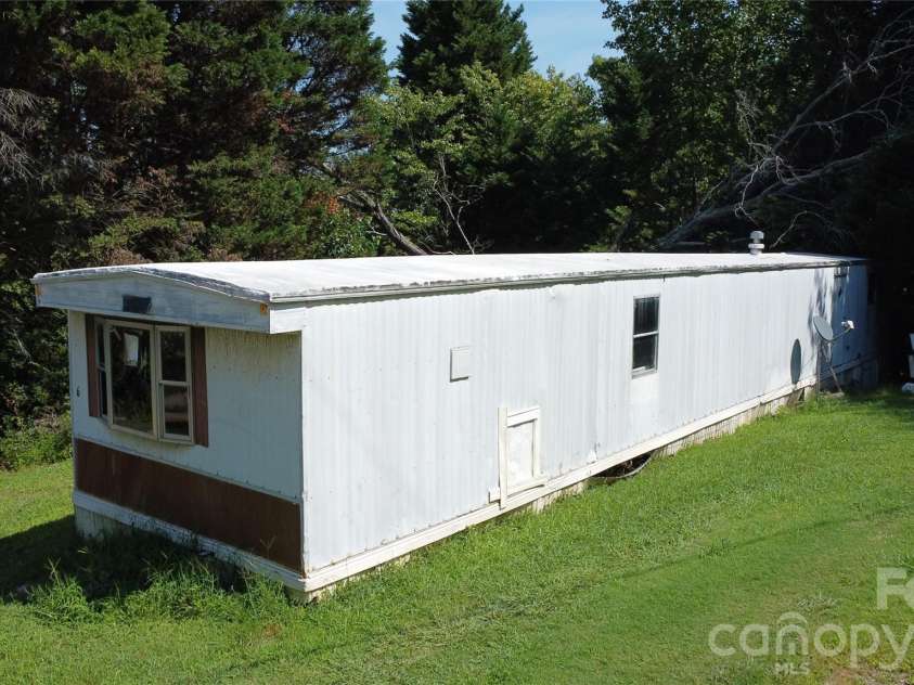 3686 Cook Road, Valdese, NC 28690.  MLS# CAR4419474, YatesRealty ID 48014. 