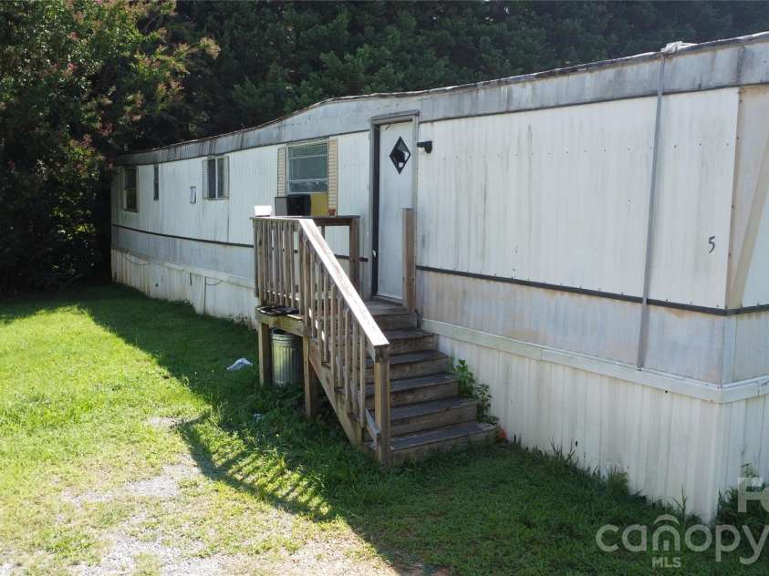 3686 Cook Road, Valdese, NC 28690.  MLS# CAR4419474, YatesRealty ID 48014. 