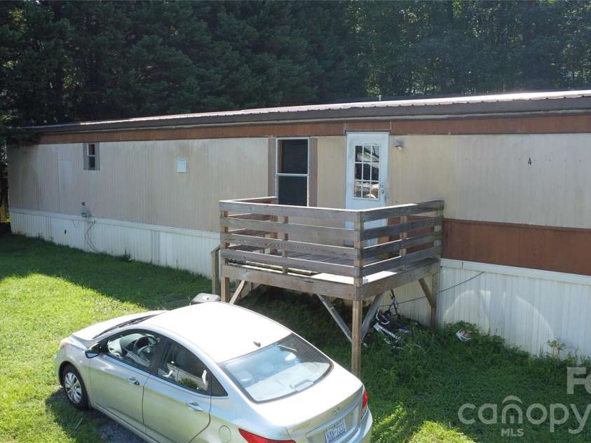 3686 Cook Road, Valdese, NC 28690.  MLS# CAR4419474, YatesRealty ID 48014. 