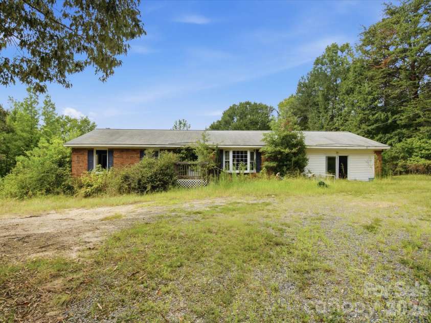 2625/2655 Pleasant Road, Fort Mill, SC 29715.  MLS# CAR4419497, YatesRealty ID 48016. 