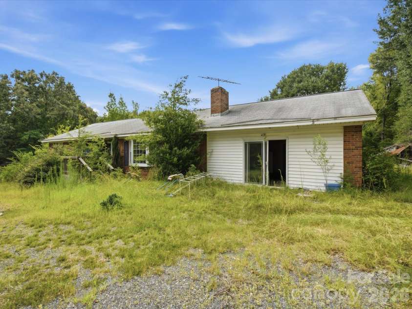 2625/2655 Pleasant Road, Fort Mill, SC 29715.  MLS# CAR4419497, YatesRealty ID 48016. 