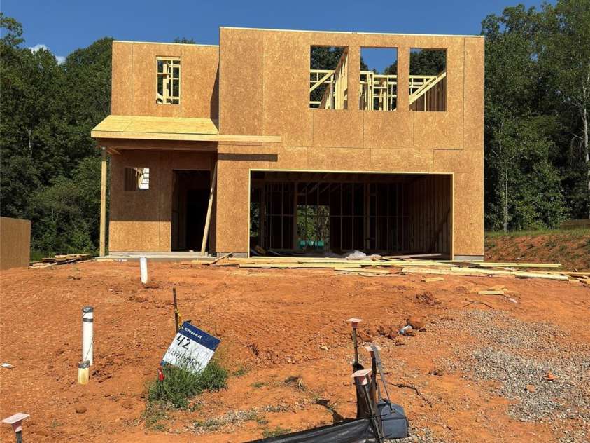 1914 Sunflower Circle, Newton, NC 28658.  MLS# CAR4420112, YatesRealty ID 48019. 