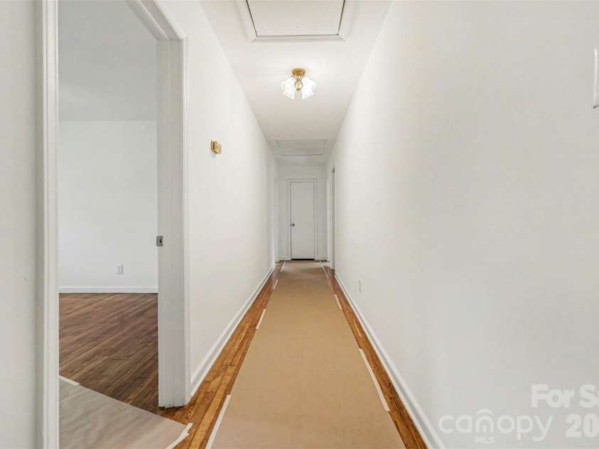 2701 Thomas Trail, Gastonia, NC 28054.  MLS# CAR4344698, YatesRealty ID 4802. 