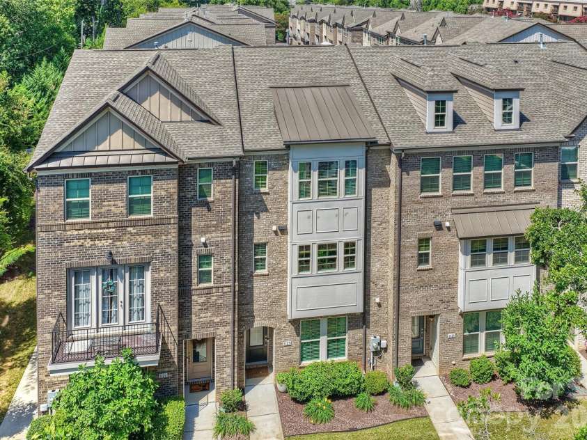 1125 Towns Hill Way, Charlotte, NC 28209.  MLS# CAR4417885, YatesRealty ID 48020. 