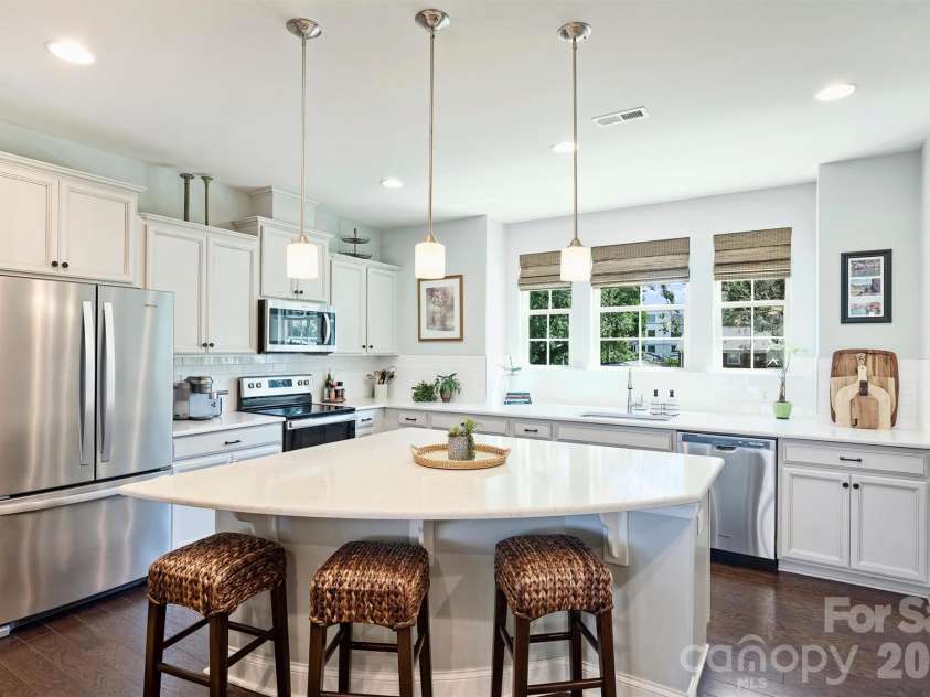 1125 Towns Hill Way, Charlotte, NC 28209.  MLS# CAR4417885, YatesRealty ID 48020. 