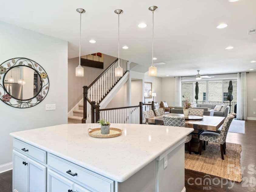 1125 Towns Hill Way, Charlotte, NC 28209.  MLS# CAR4417885, YatesRealty ID 48020. 