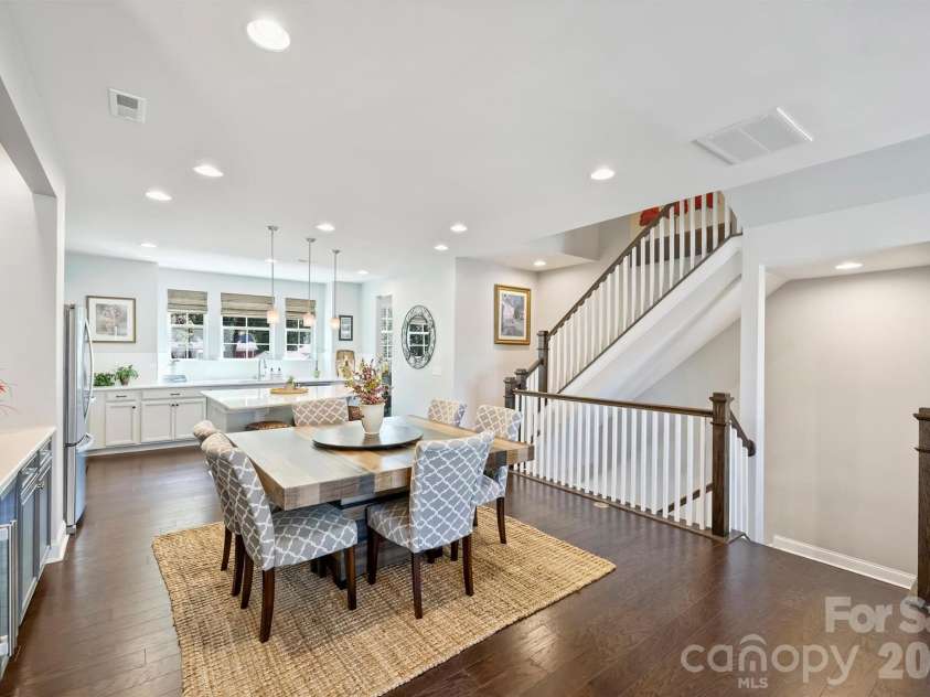1125 Towns Hill Way, Charlotte, NC 28209.  MLS# CAR4417885, YatesRealty ID 48020. 