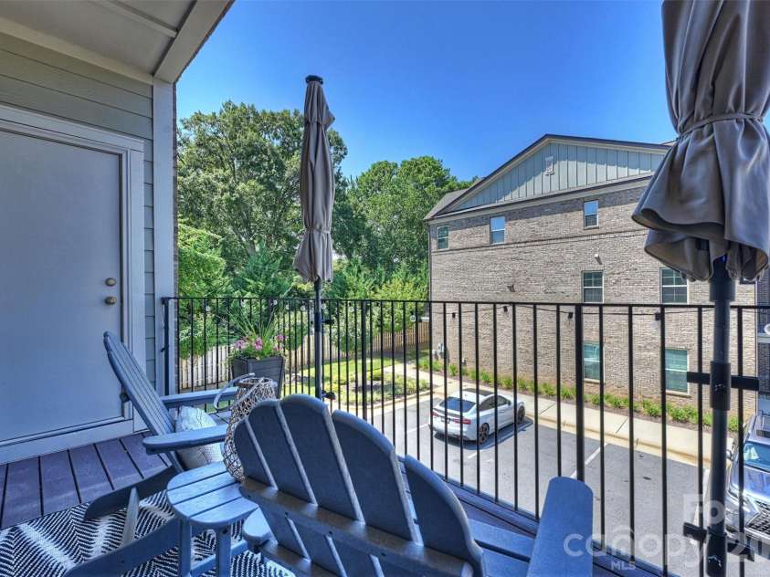1125 Towns Hill Way, Charlotte, NC 28209.  MLS# CAR4417885, YatesRealty ID 48020. 