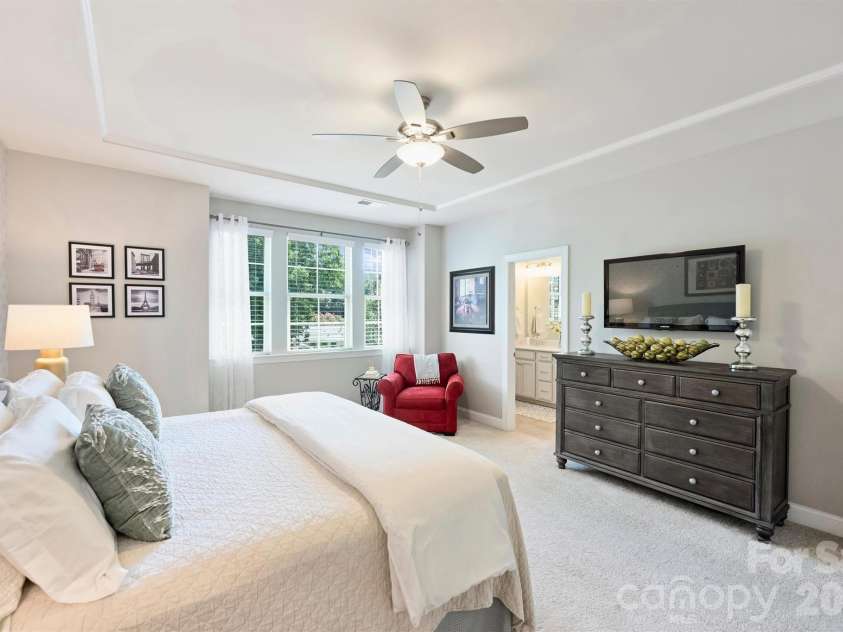 1125 Towns Hill Way, Charlotte, NC 28209.  MLS# CAR4417885, YatesRealty ID 48020. 
