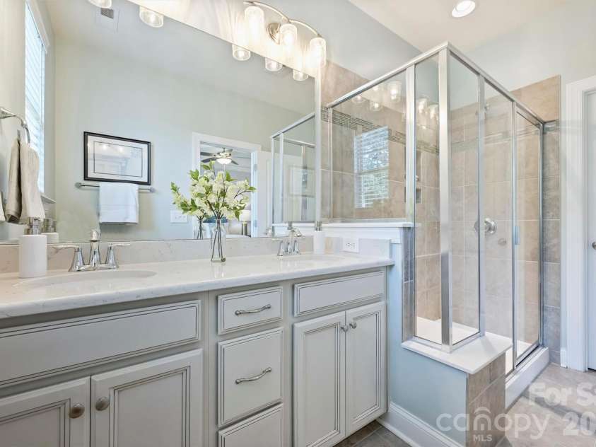 1125 Towns Hill Way, Charlotte, NC 28209.  MLS# CAR4417885, YatesRealty ID 48020. 