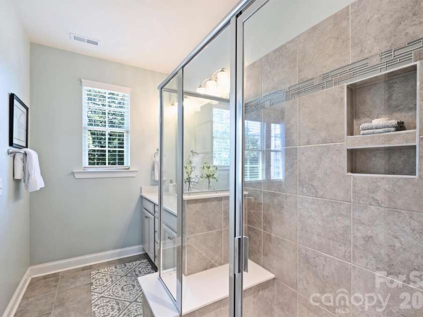 1125 Towns Hill Way, Charlotte, NC 28209.  MLS# CAR4417885, YatesRealty ID 48020. 