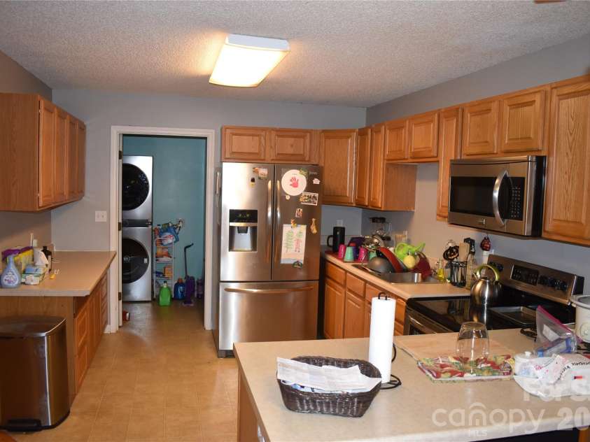 26 Chipmunk Ridge, Marion, NC 28752.  MLS# CAR4417544, YatesRealty ID 48021. 