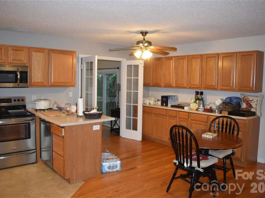 26 Chipmunk Ridge, Marion, NC 28752.  MLS# CAR4417544, YatesRealty ID 48021. 
