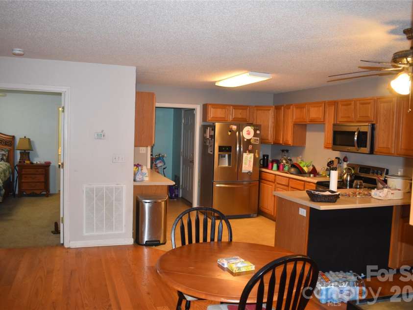 26 Chipmunk Ridge, Marion, NC 28752.  MLS# CAR4417544, YatesRealty ID 48021. 