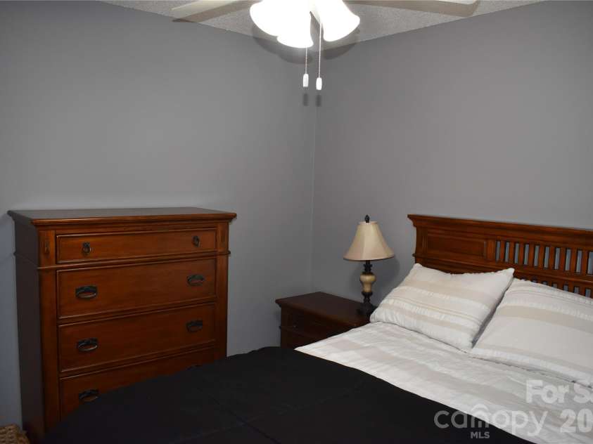 26 Chipmunk Ridge, Marion, NC 28752.  MLS# CAR4417544, YatesRealty ID 48021. 