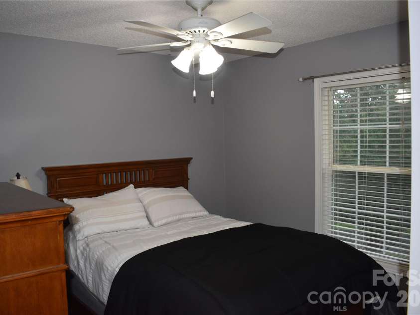 26 Chipmunk Ridge, Marion, NC 28752.  MLS# CAR4417544, YatesRealty ID 48021. 