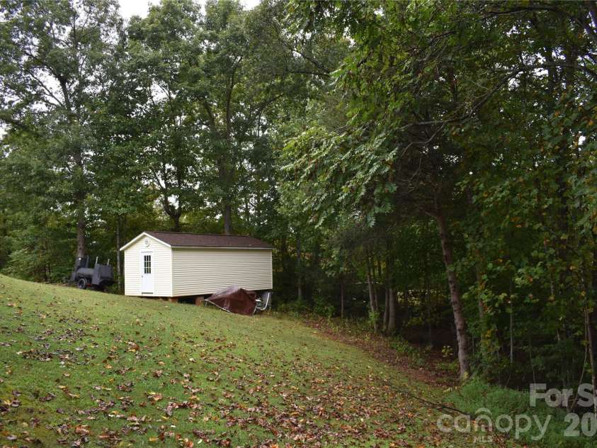 26 Chipmunk Ridge, Marion, NC 28752.  MLS# CAR4417544, YatesRealty ID 48021. 