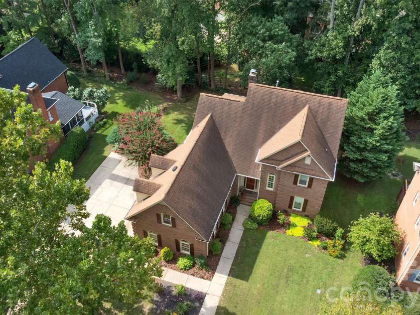 10108 Lampkin Way, Charlotte, NC 28269.  MLS# CAR4419211, YatesRealty ID 48022. 
