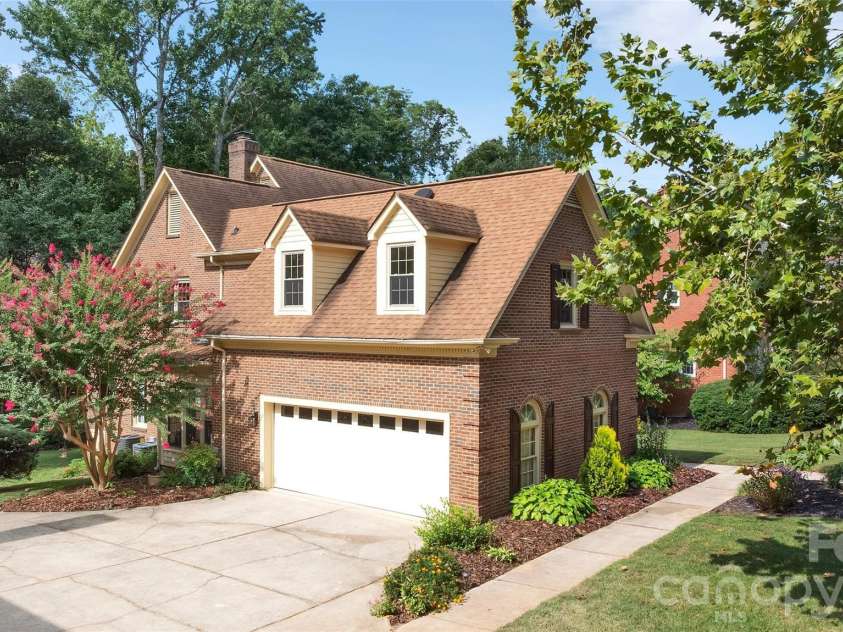 10108 Lampkin Way, Charlotte, NC 28269.  MLS# CAR4419211, YatesRealty ID 48022. Aeriel side