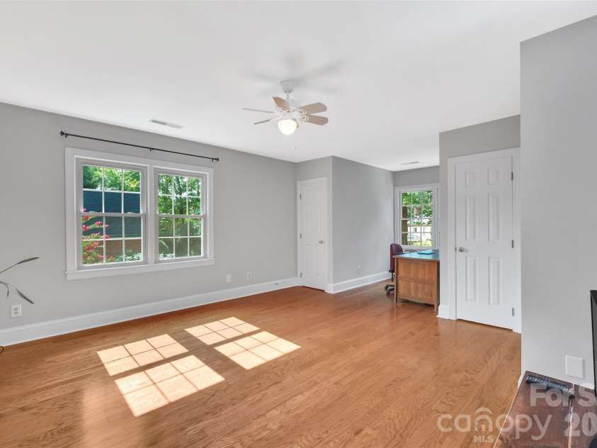 10108 Lampkin Way, Charlotte, NC 28269.  MLS# CAR4419211, YatesRealty ID 48022. Bedroom 4 entry
