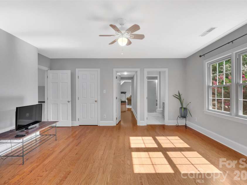 10108 Lampkin Way, Charlotte, NC 28269.  MLS# CAR4419211, YatesRealty ID 48022. Bedroom 4 into flex
