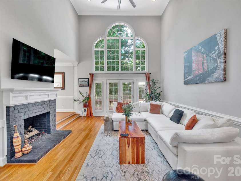 10108 Lampkin Way, Charlotte, NC 28269.  MLS# CAR4419211, YatesRealty ID 48022. Family rm