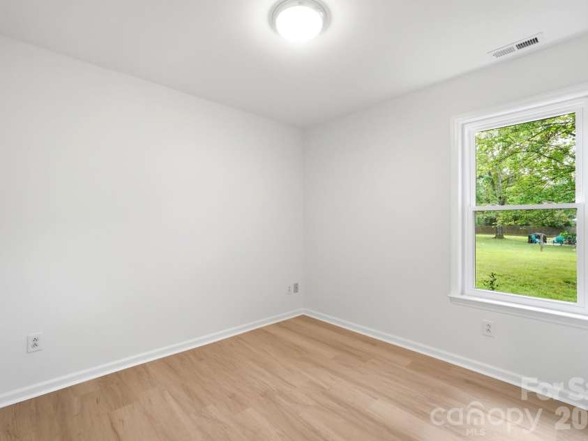 2730 Briar Trail Court, Matthews, NC 28104.  MLS# CAR4417757, YatesRealty ID 48024. 