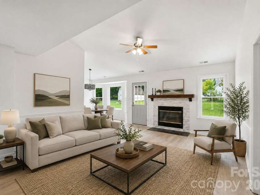 2730 Briar Trail Court, Matthews, NC 28104.  MLS# CAR4417757, YatesRealty ID 48024. Virtually staged