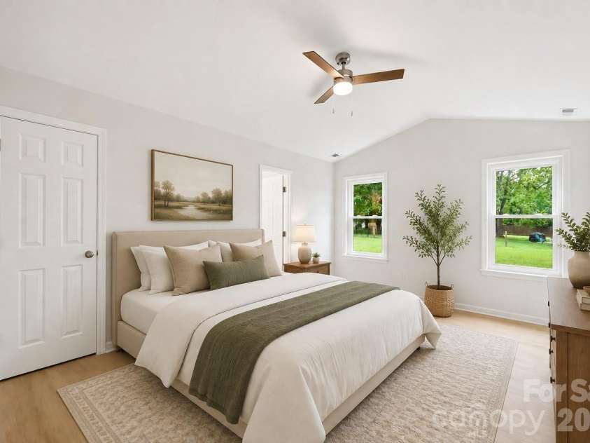 2730 Briar Trail Court, Matthews, NC 28104.  MLS# CAR4417757, YatesRealty ID 48024. Virtually staged