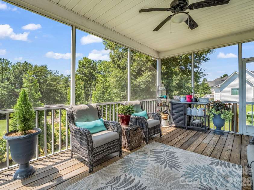 718 Tinsberry Lane, Inman, SC 29349.  MLS# CAR4418833, YatesRealty ID 48025. 