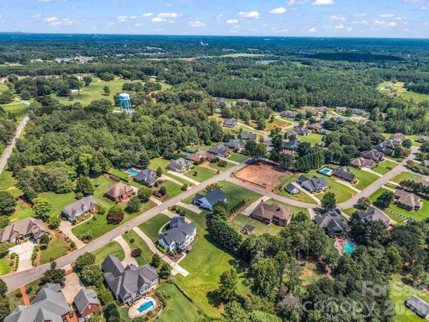 718 Tinsberry Lane, Inman, SC 29349.  MLS# CAR4418833, YatesRealty ID 48025. 