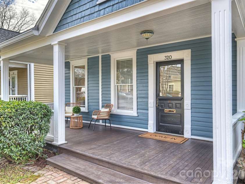 320 Worthington Avenue, Charlotte, NC 28203.  MLS# CAR4419897, YatesRealty ID 48026. 