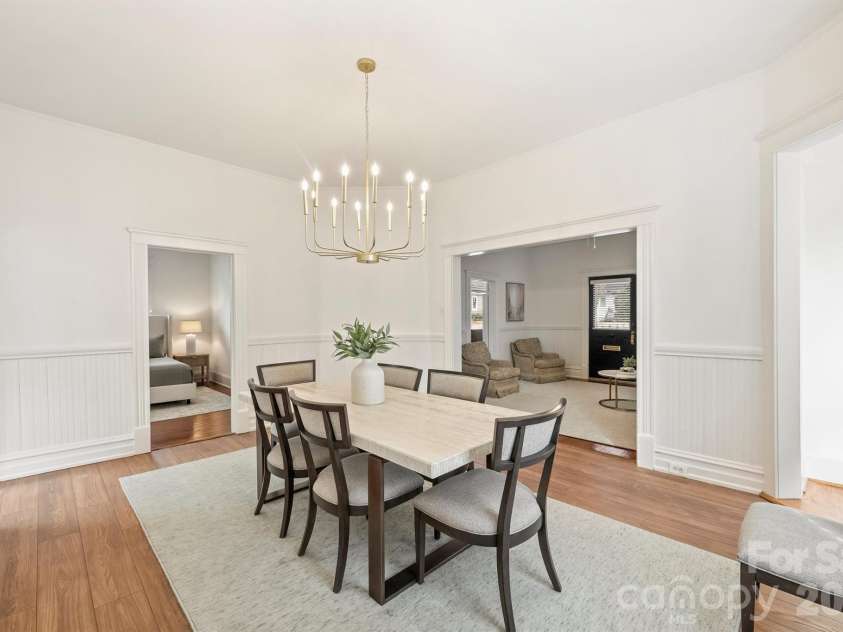 320 Worthington Avenue, Charlotte, NC 28203.  MLS# CAR4419897, YatesRealty ID 48026. 