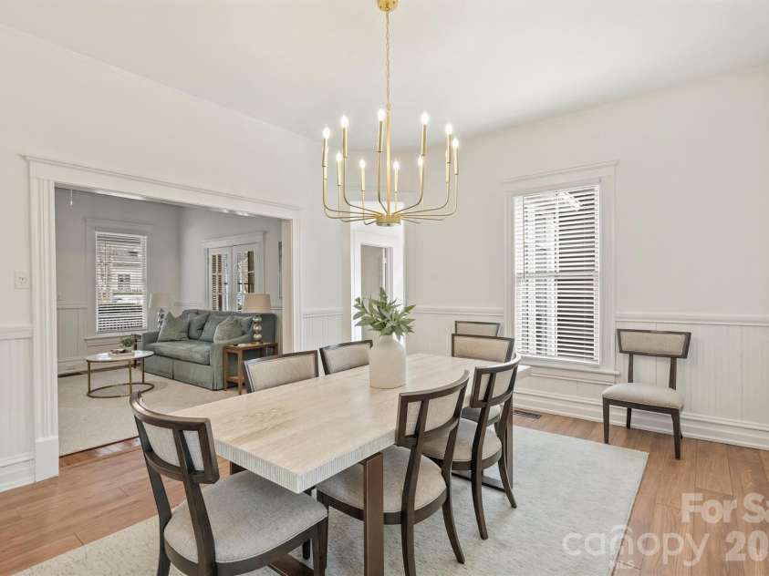 320 Worthington Avenue, Charlotte, NC 28203.  MLS# CAR4419897, YatesRealty ID 48026. 