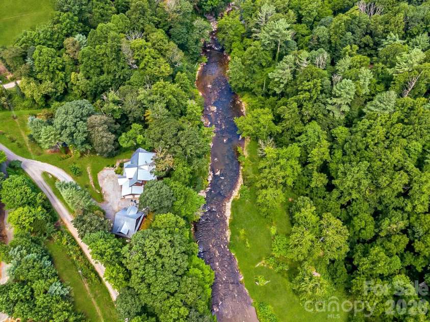 597 Auborn Trivette Road, Sugar Grove, NC 28679.  MLS# CAR4419784, YatesRealty ID 48027. 