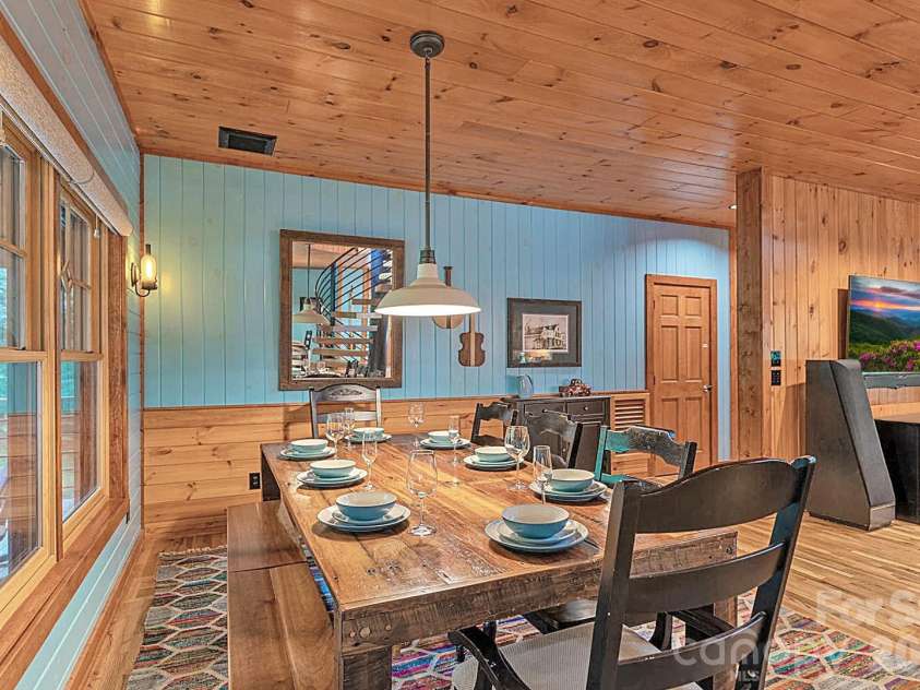 597 Auborn Trivette Road, Sugar Grove, NC 28679.  MLS# CAR4419784, YatesRealty ID 48027. 