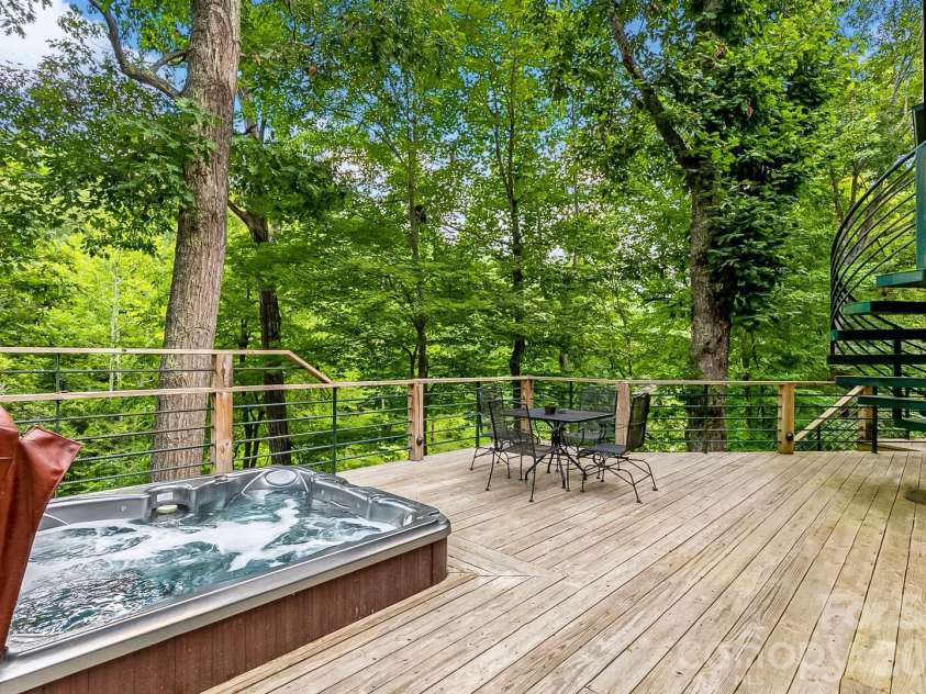 597 Auborn Trivette Road, Sugar Grove, NC 28679.  MLS# CAR4419784, YatesRealty ID 48027. 