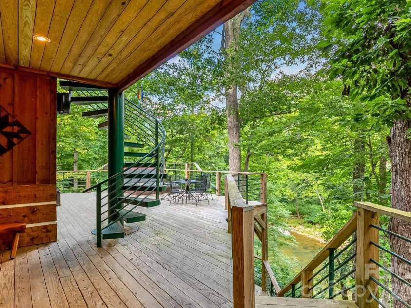 597 Auborn Trivette Road, Sugar Grove, NC 28679.  MLS# CAR4419784, YatesRealty ID 48027. 