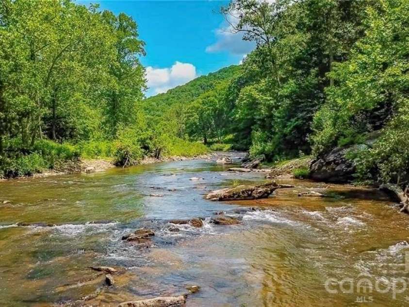 597 Auborn Trivette Road, Sugar Grove, NC 28679.  MLS# CAR4419784, YatesRealty ID 48027. 