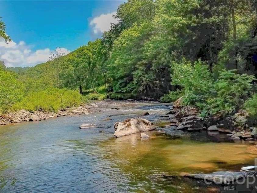 597 Auborn Trivette Road, Sugar Grove, NC 28679.  MLS# CAR4419784, YatesRealty ID 48027. 