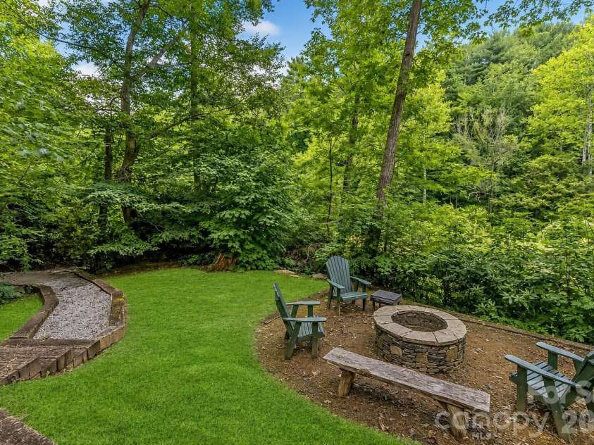 597 Auborn Trivette Road, Sugar Grove, NC 28679.  MLS# CAR4419784, YatesRealty ID 48027. 