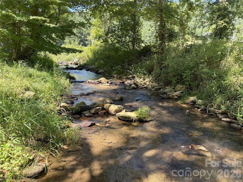 146 Gentry Farm Drive, Hot Springs, NC 28743.  MLS# CAR4419935, YatesRealty ID 48030. 