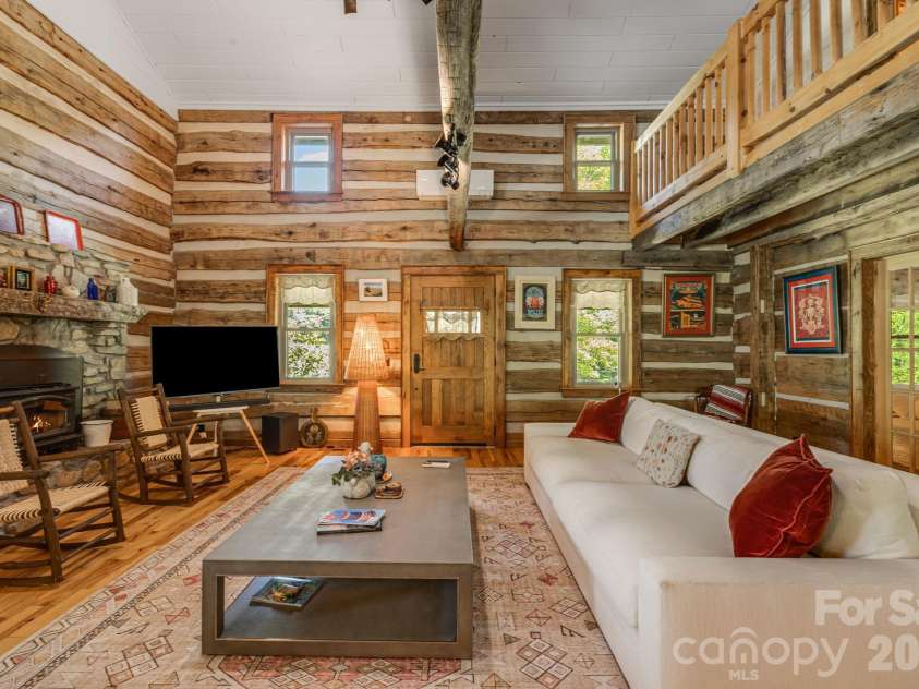 146 Gentry Farm Drive, Hot Springs, NC 28743.  MLS# CAR4419935, YatesRealty ID 48030. 