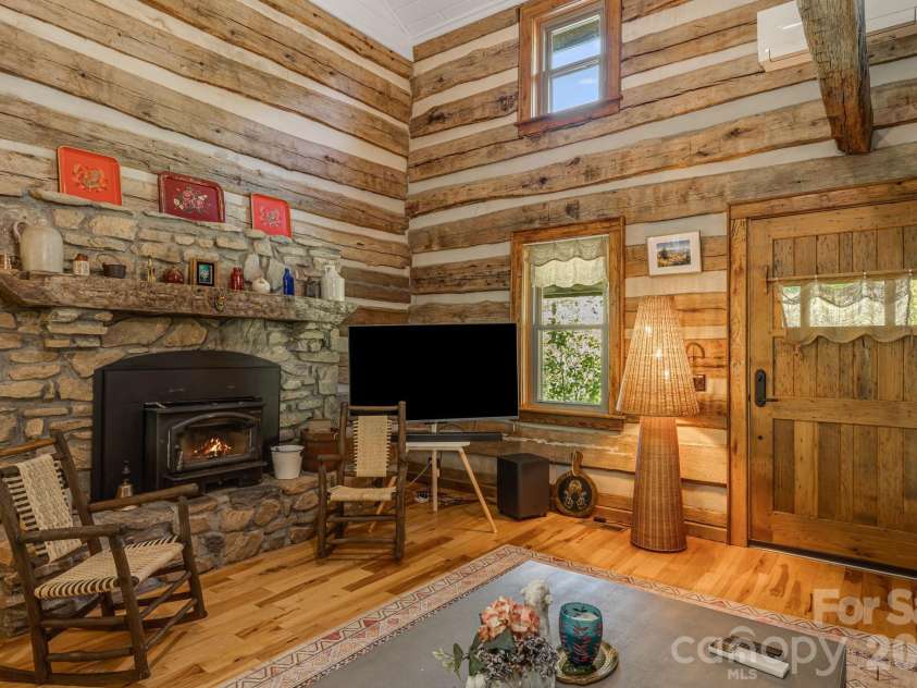 146 Gentry Farm Drive, Hot Springs, NC 28743.  MLS# CAR4419935, YatesRealty ID 48030. 