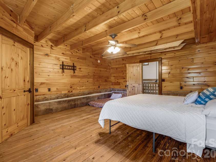 146 Gentry Farm Drive, Hot Springs, NC 28743.  MLS# CAR4419935, YatesRealty ID 48030. 