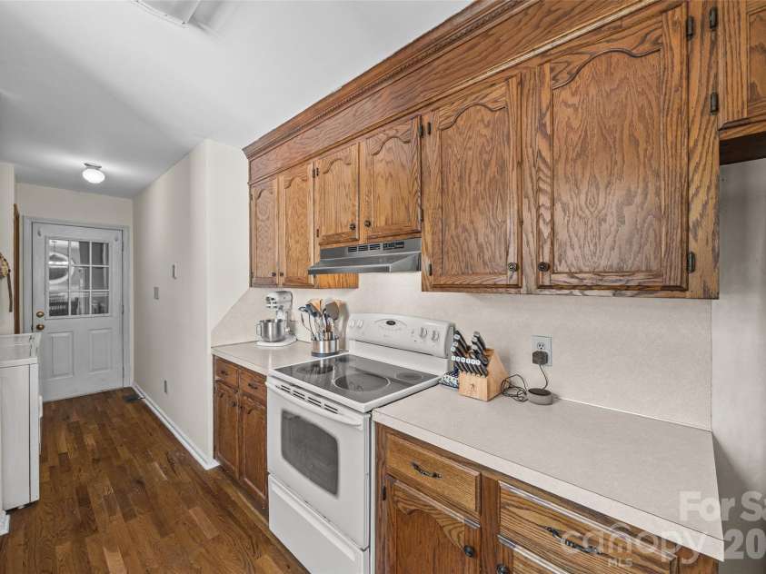 1670 Midbrook Drive, Rock Hill, SC 29732.  MLS# CAR4419923, YatesRealty ID 48034. 